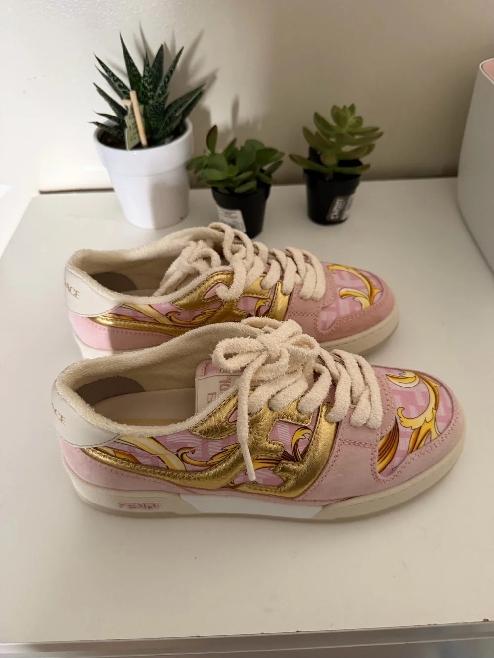 Fendi Fendace woman’s Pink & Gold Decorative Low-Top Sneakers
